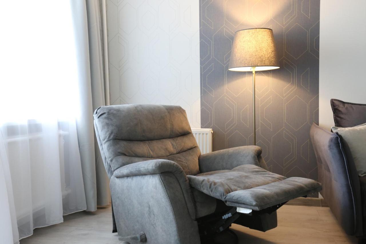 Comfy 2 Room Apartment - Free Parking - 350Mbps Wifi - Netflix Каунас Экстерьер фото