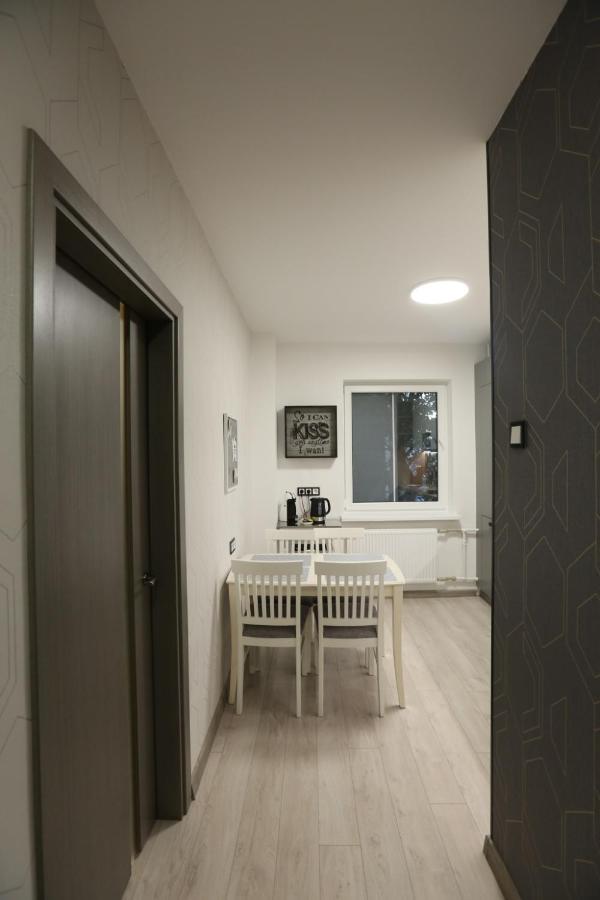 Comfy 2 Room Apartment - Free Parking - 350Mbps Wifi - Netflix Каунас Экстерьер фото